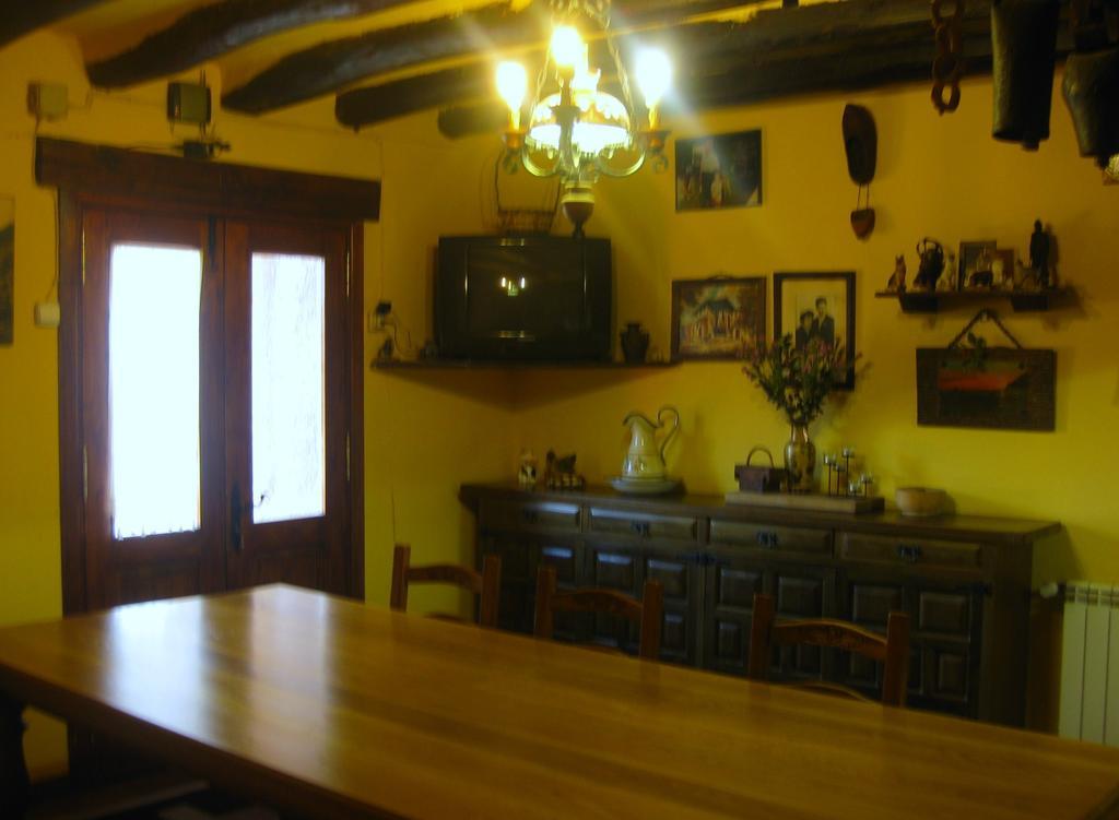 Casa Enriu-Alojamiento Y Desayuno Vilaller Buitenkant foto